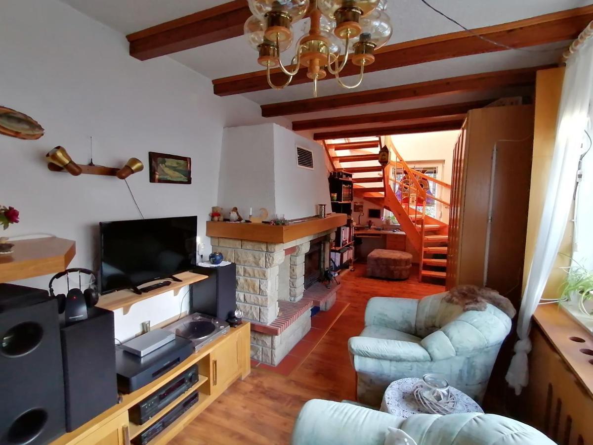 דירות פרייטל Haus Am Waldrand מראה חיצוני תמונה